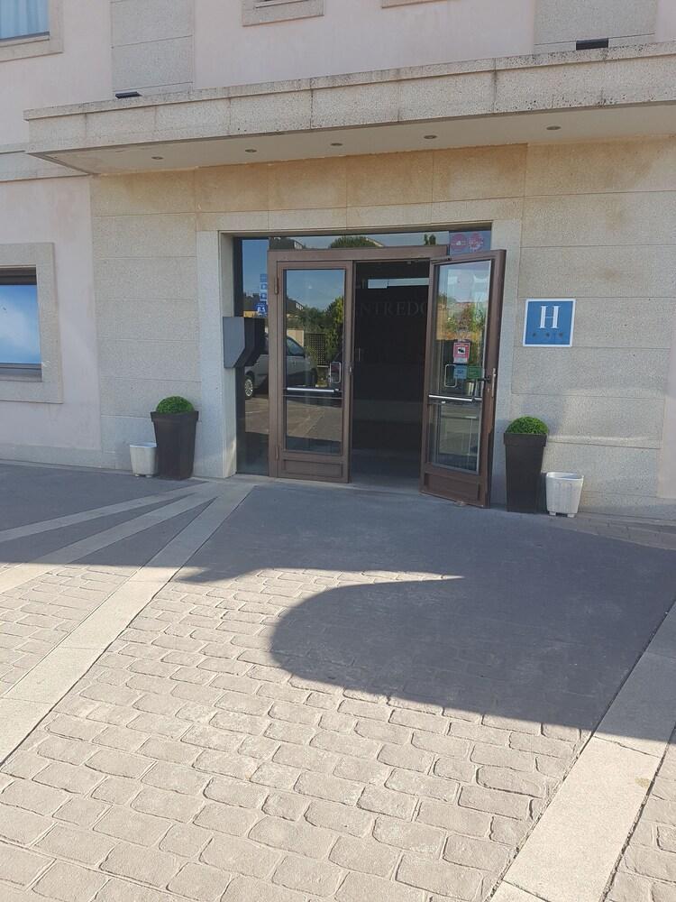 גיחואלו Hotel Entredos מראה חיצוני תמונה