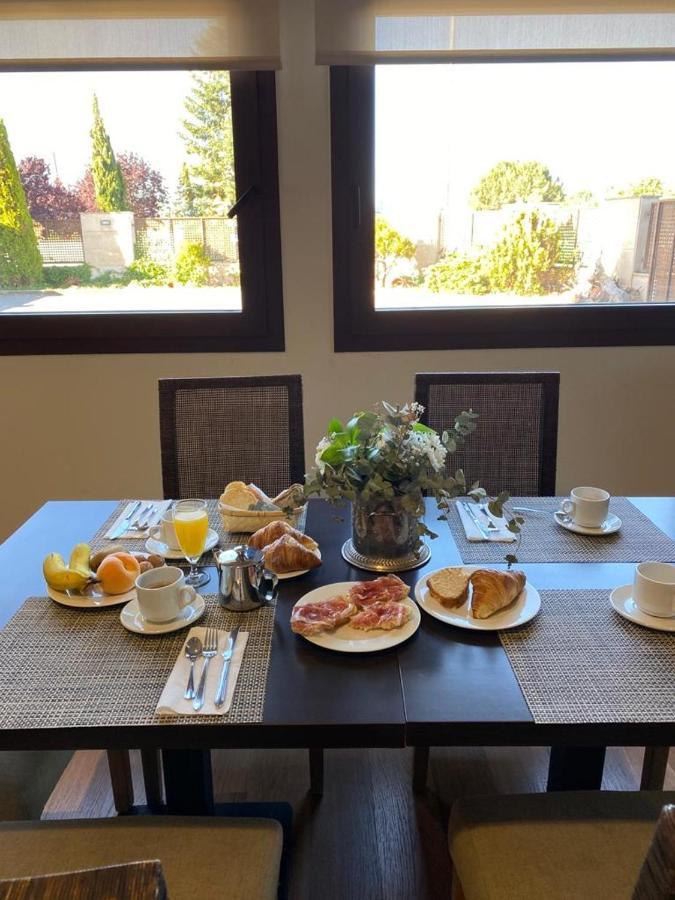 גיחואלו Hotel Entredos מראה חיצוני תמונה