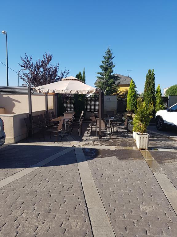 גיחואלו Hotel Entredos מראה חיצוני תמונה